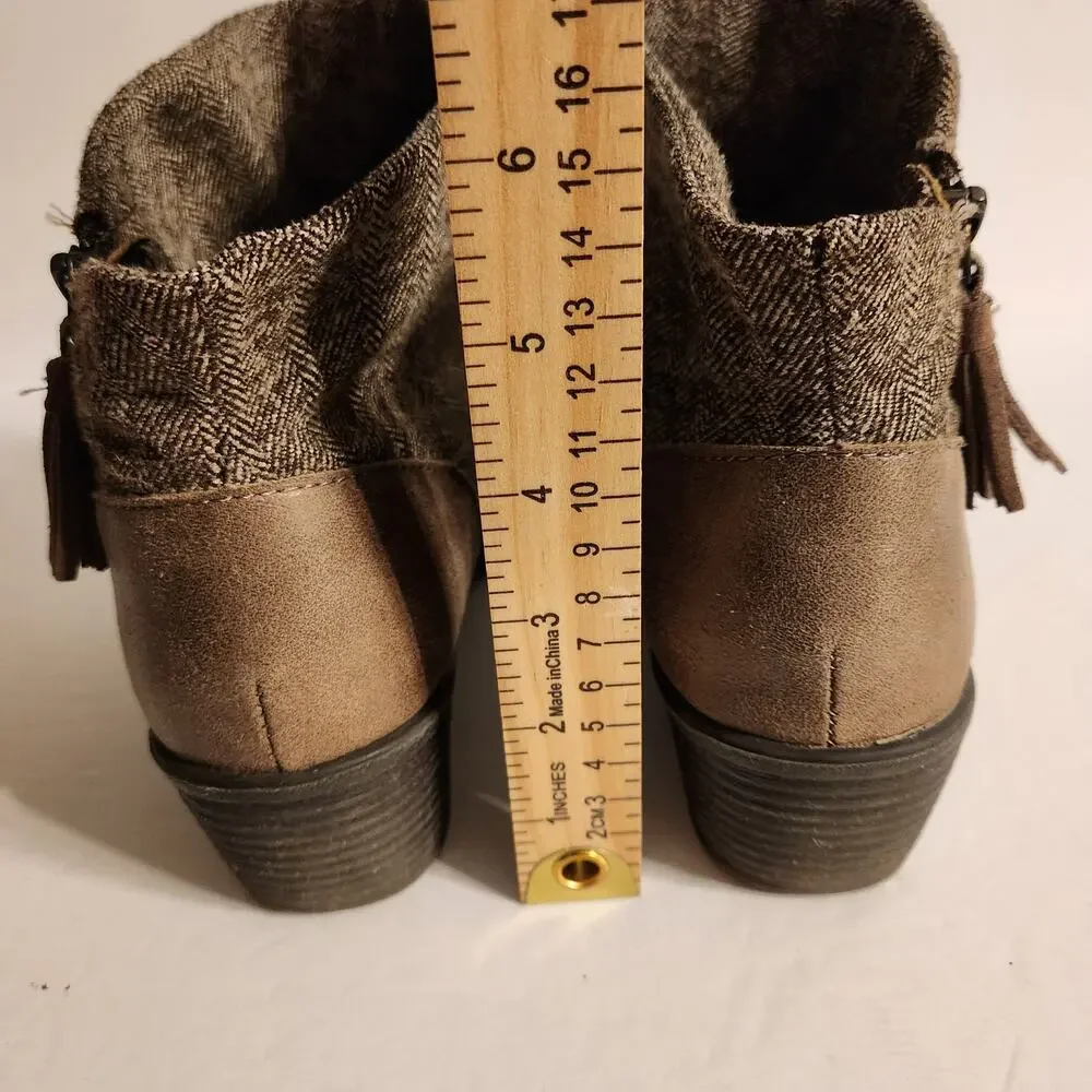 boc Bendell Ankle Boot Bootie Womens 7.5M Brown Faux Suede Fabric Tassel Boho